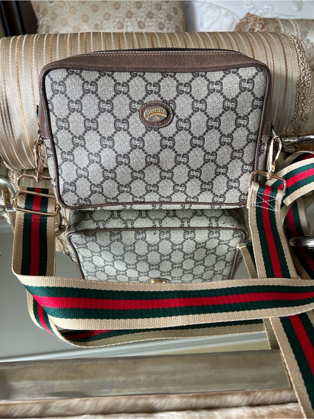Gucci Monogram Plus Gg Clutch Vintage EUC comes with unbranded strap.